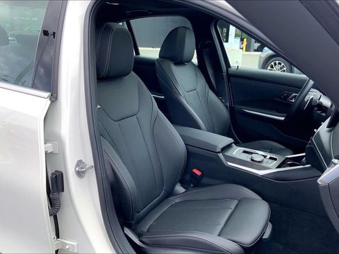 Used 2024 BMW 330e w/ Convenience Package RWD image 7