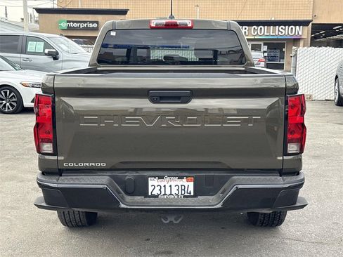 Used 2024 Chevrolet Colorado W/T image 4