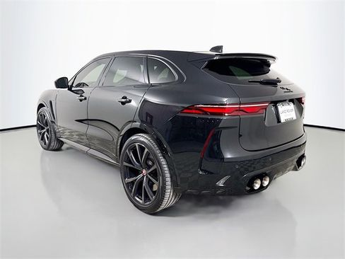 Used 2024 Jaguar F-PACE SVR image 7