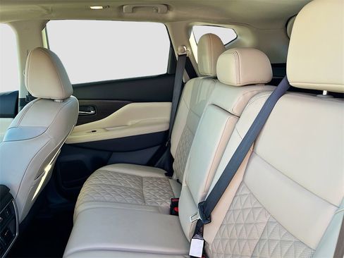 Used 2023 Nissan Murano Platinum w/ Cargo Package image 26