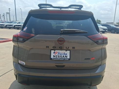 New 2026 Nissan Rogue SV w/ Rock Creek Premium Package AWD/4WD image 6