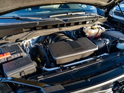 Used 2023 GMC Yukon XL SLT image 27