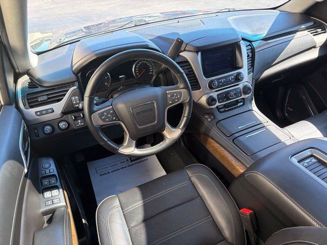 Used 2020 GMC Yukon Denali w/ Denali Premium Package AWD/4WD image 23