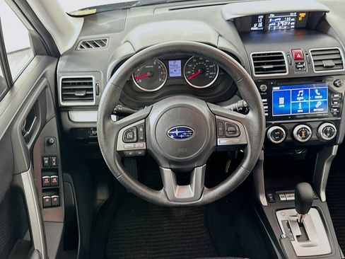 Used 2017 Subaru Forester 2.5i Premium w/ Popular Package #2A AWD/4WD image 18
