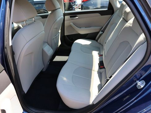 Used 2019 Hyundai Sonata SE FWD image 19