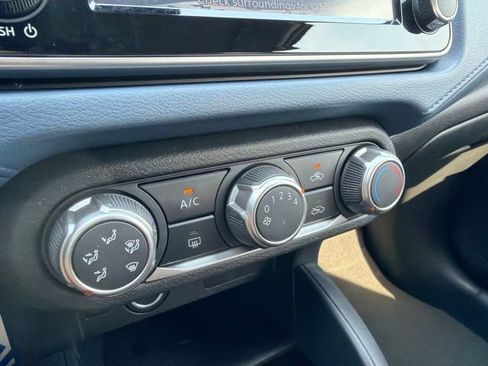 Used 2025 Nissan Versa SV w/ Trunk Package FWD image 19