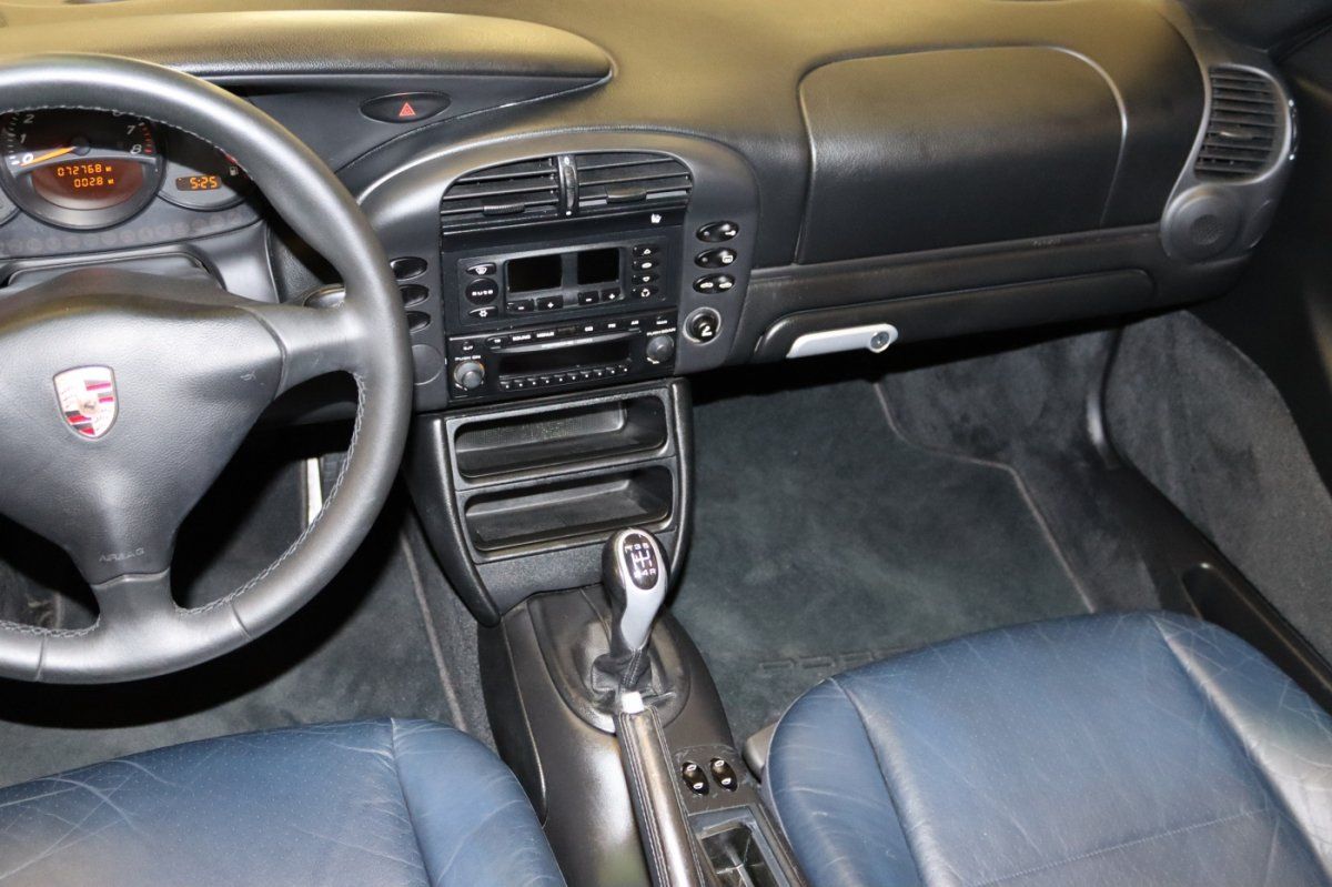 Used 2004 Porsche Boxster RWD image 5