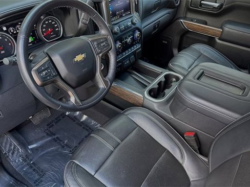 Used 2022 Chevrolet Silverado 1500 High Country w/ Z71 Off-Road Package image 10