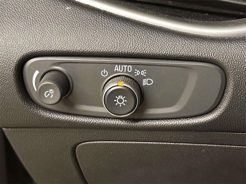 Used 2022 Chevrolet Malibu LT image 21