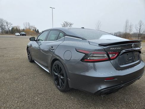 Used 2022 Nissan Maxima SR w/ Sport Mat Group image 5