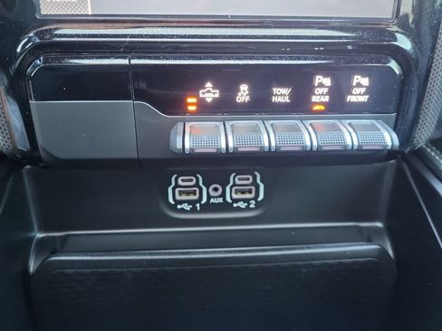 Used 2023 RAM 1500 Limited w/ Night Edition AWD/4WD image 28