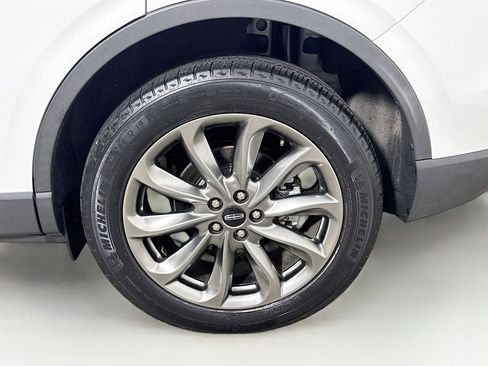 Used 2021 Lincoln Corsair AWD w/ Premium Package image 28