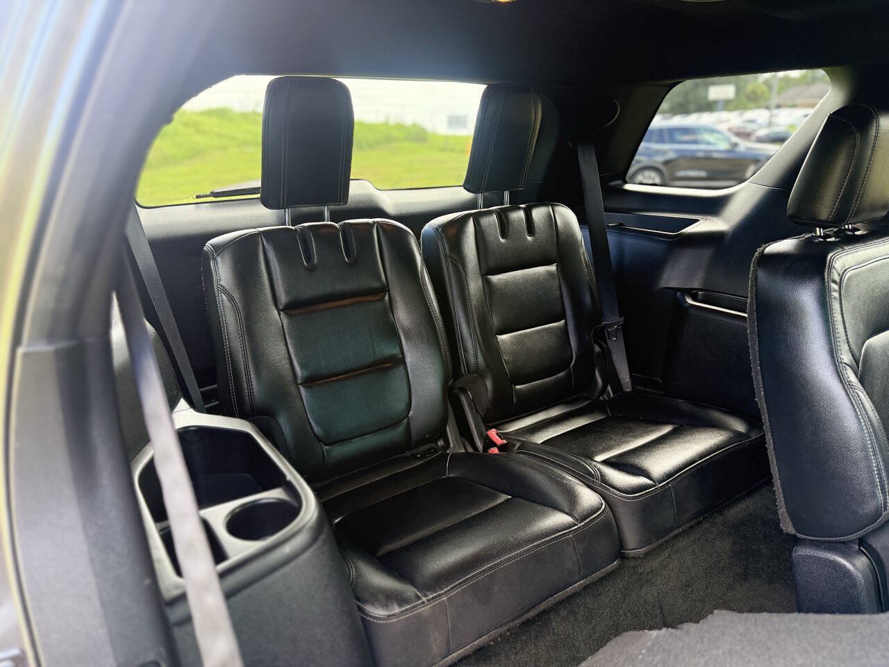 Used 2016 Ford Explorer Limited w/ Equipment Group 301A FWD image 25