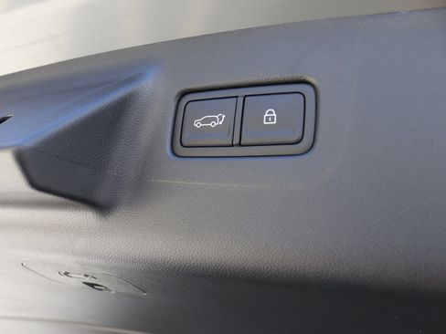 New 2026 Hyundai Santa Fe SE image 4