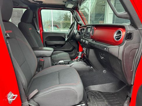 Used 2018 Jeep Wrangler Unlimited Rubicon image 28