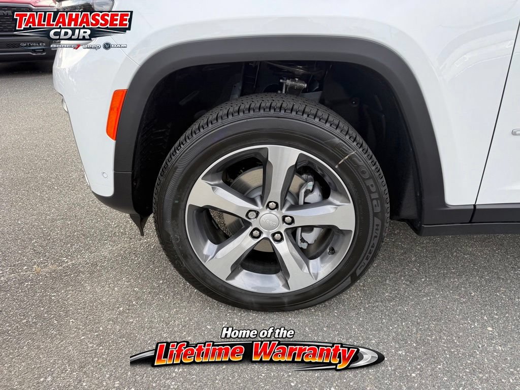 New 2026 Jeep Grand Cherokee Limited RWD image 14