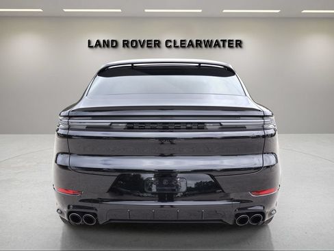 Used 2026 Porsche Cayenne S AWD/4WD image 4
