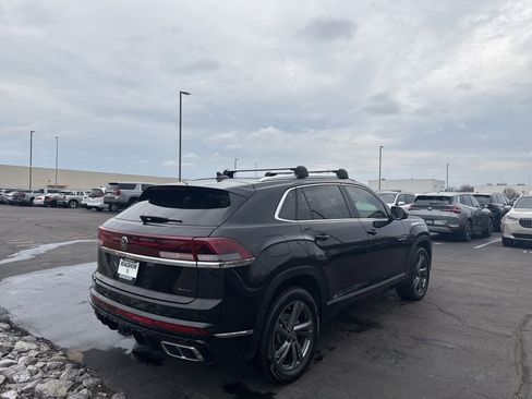 Used 2024 Volkswagen Atlas Cross Sport SEL R-Line image 5