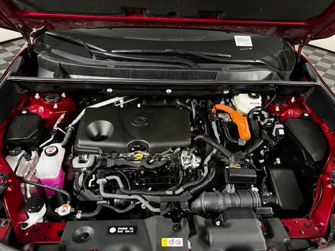 Certified 2025 Toyota RAV4 XLE AWD/4WD image 10