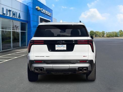 Used 2024 Chevrolet Traverse Z71 w/ Enhanced Driving Package AWD/4WD image 7