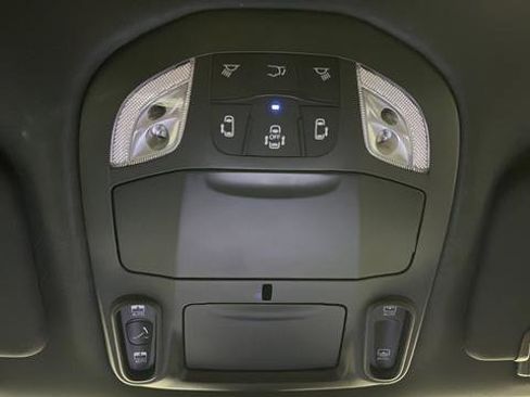 Used 2026 Chrysler Pacifica Select FWD image 33