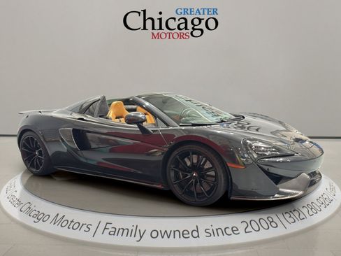 Used 2019 McLaren 570S Spider image 1