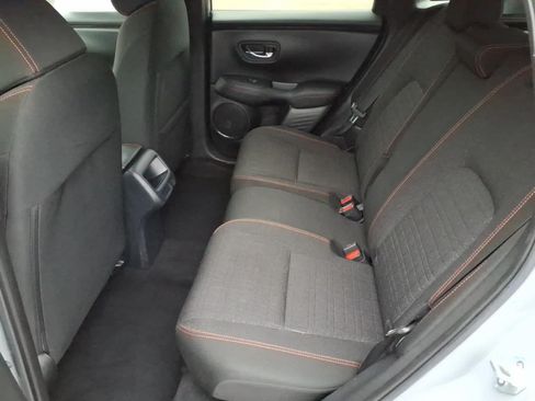 Used 2024 Honda HR-V Sport image 9