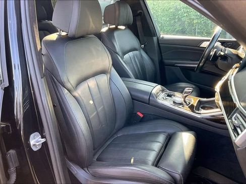 Used 2021 BMW X7 M50i w/ Executive Package AWD/4WD image 7