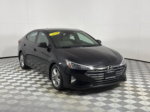 Used 2020 Hyundai Elantra Value Edition FWD image 3