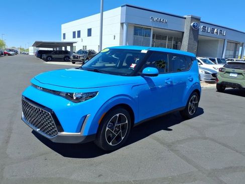 Used 2023 Kia Soul EX image 8