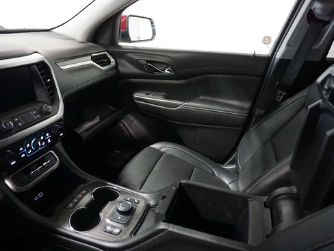 Used 2023 GMC Acadia SLT image 18