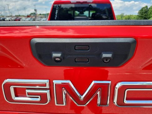 Used 2024 GMC Sierra 3500 SLT w/ SLT Convenience Package AWD/4WD image 14