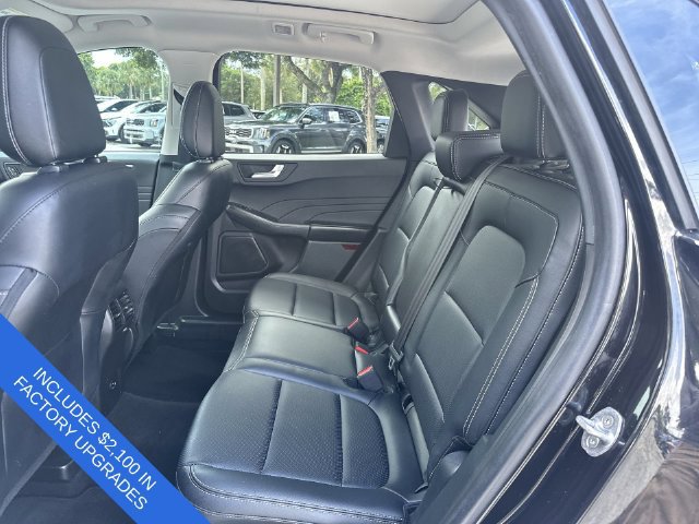 Used 2021 Ford Escape Titanium w/ Class II Trailer Tow Package AWD/4WD image 27