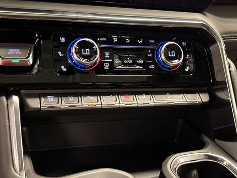 New 2026 GMC Sierra 2500 Denali Ultimate AWD/4WD image 39