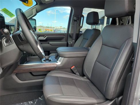 Used 2026 GMC Sierra 2500 SLT w/ SLT Convenience Package AWD/4WD image 17