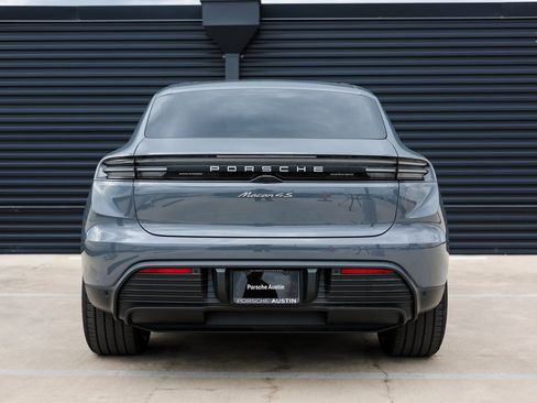 New 2025 Porsche Macan 4S Electric image 6