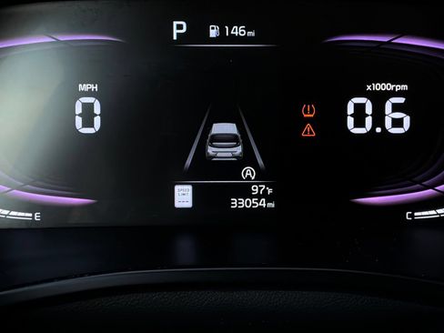 Used 2025 Kia Soul LX w/ LX Technology Package FWD image 36