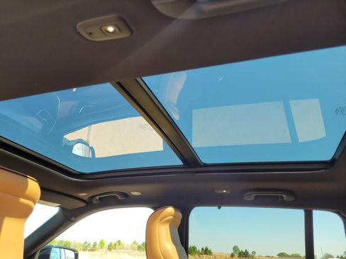 Used 2022 Jeep Grand Cherokee Summit w/ Advanced Protech Group IV image 13