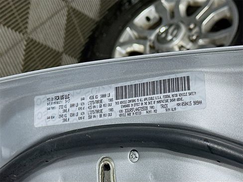 Used 2017 RAM 2500 Laramie image 36