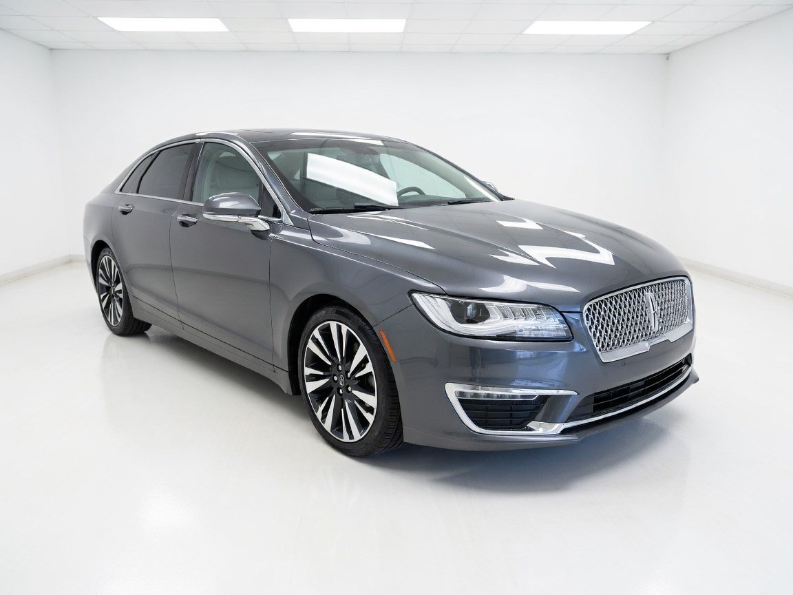 Used 2018 Lincoln MKZ Reserve FWD image 3