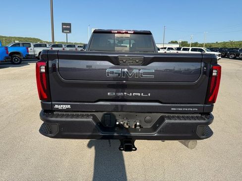 Used 2025 GMC Sierra 3500 Denali Ultimate image 5