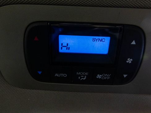 Used 2012 Honda Odyssey Touring image 42