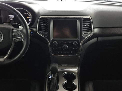 Used 2017 Jeep Grand Cherokee Altitude AWD/4WD image 9
