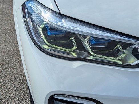 Used 2021 BMW X5 M50i w/ Executive Package image 15