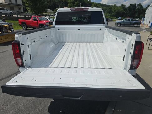 Used 2025 GMC Sierra 2500 Pro w/ Convenience Package AWD/4WD image 14