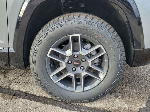 New 2026 GMC Terrain AT4 image 5