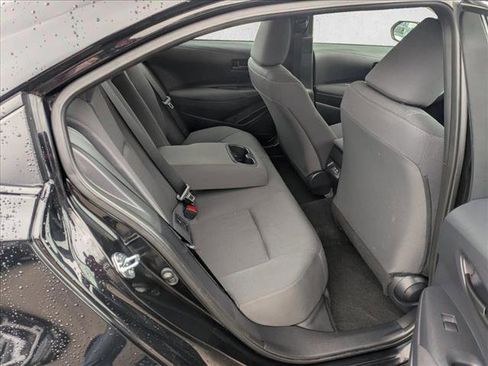 Used 2025 Toyota Corolla LE image 17