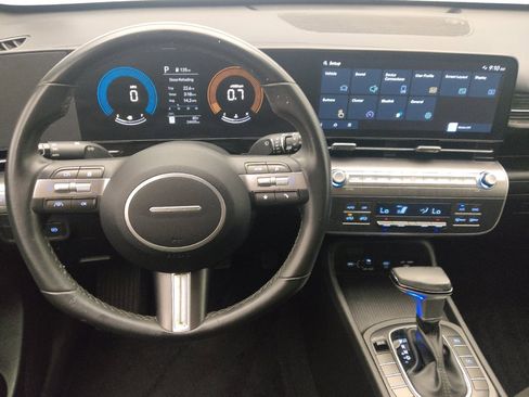 Used 2025 Hyundai Kona SEL FWD image 22