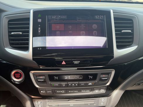 Used 2016 Honda Pilot Elite image 12
