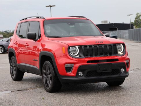 Used 2021 Jeep Renegade Latitude w/ Luxury Group II AWD/4WD image 4